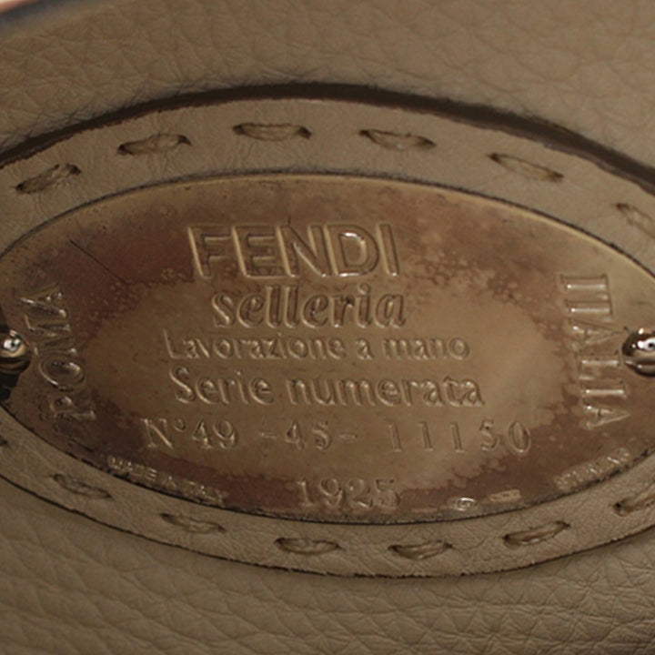 Fendi Selleria Peekaboo Iconic Sac Moyen Cuir