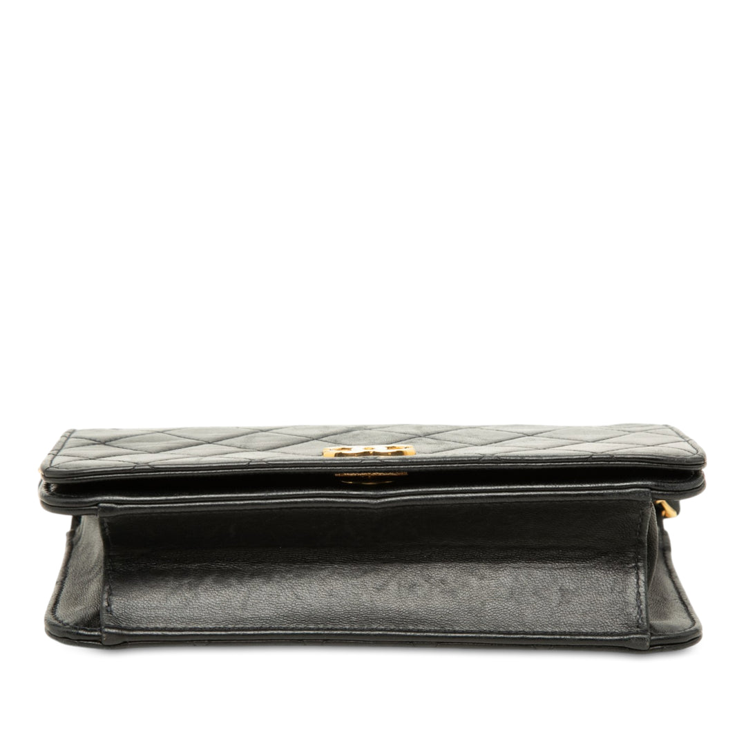 Chanel CC Matelassé Rabat intégral Mini Cuir d'agneau Noir – vue 3 – GABY PARIS