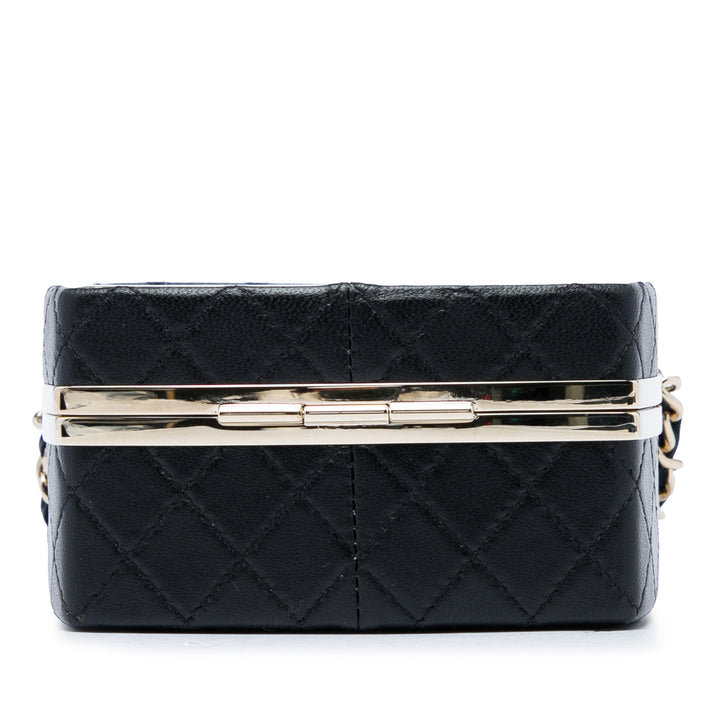 Chanel Pochette Matelassé Make Up Boîte avec chaîne Cuir d'agneau Noir – vue 3 – GABY PARIS