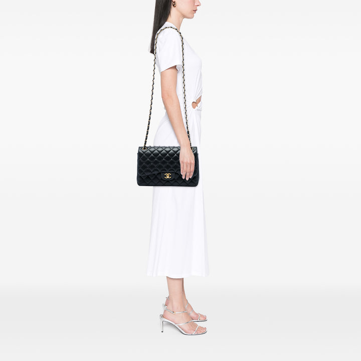 Chanel Sac porté épaule Classic Double rabat Jumbo Cuir d'agneau Noir – vue 5 – GABY PARIS