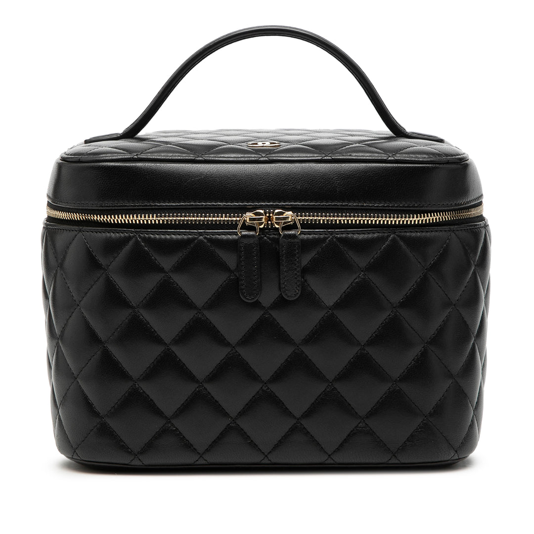 Chanel Vanity CC Matelassé à Cuir d'agneau Noir – vue principale – GABY PARIS