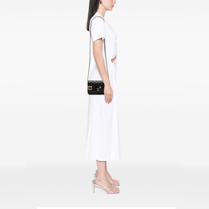 Chanel CC Matelassé Cuir d’agneau Coco Clips Wallet on Chain