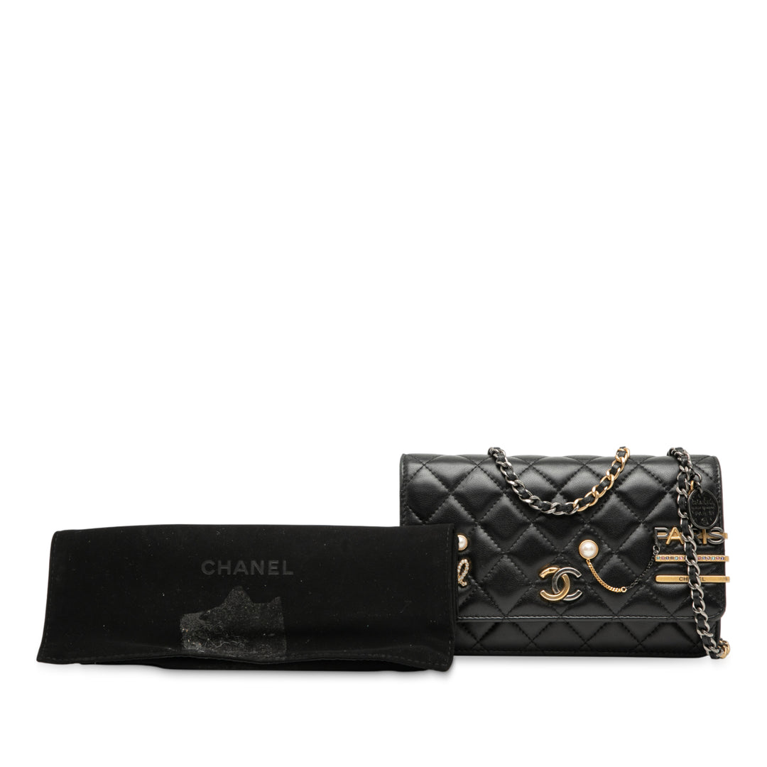 Chanel CC Matelassé Cuir d’agneau Coco Clips Wallet on Chain