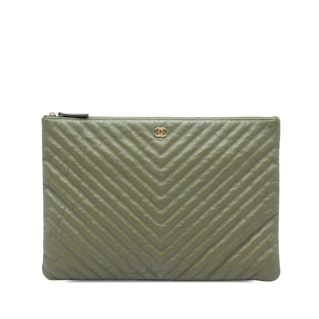 Chanel CC Chevron O Étui Pochette Grand Cuir de veau