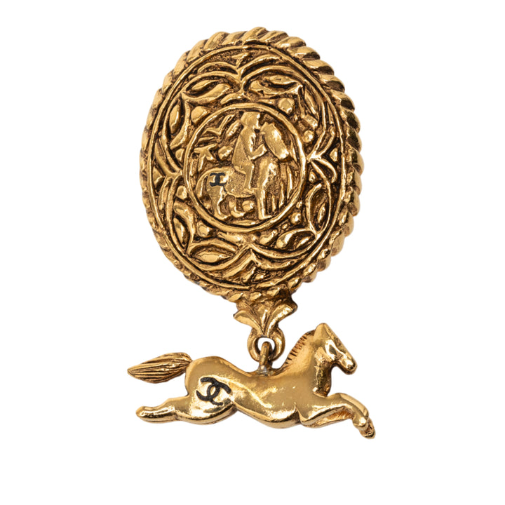 Chanel CC plaqué Medallion Horse Charm Broche