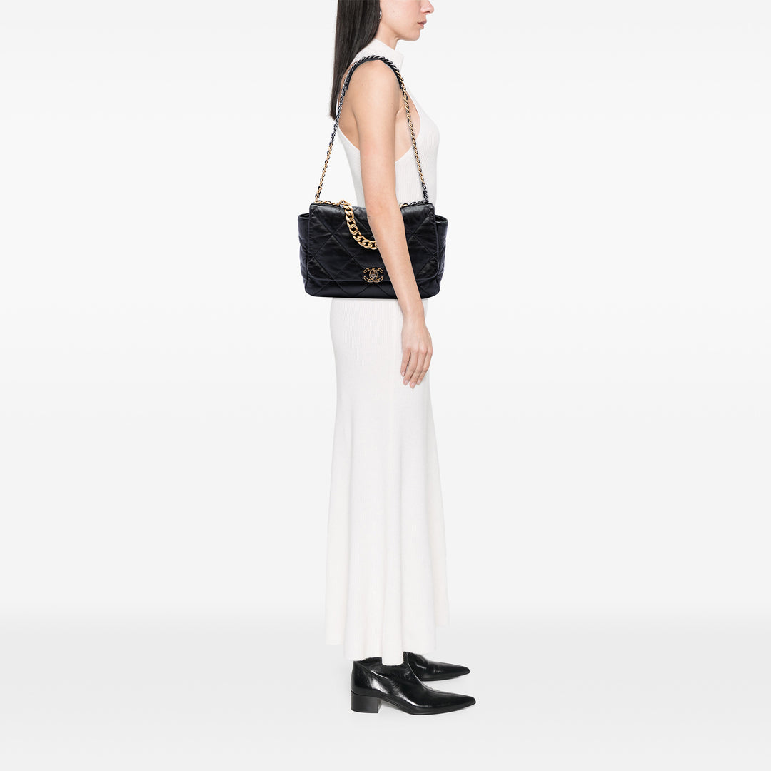 Chanel Sac à main 19 à rabat Maxi Cuir d'agneau Noir – vue 6 – GABY PARIS