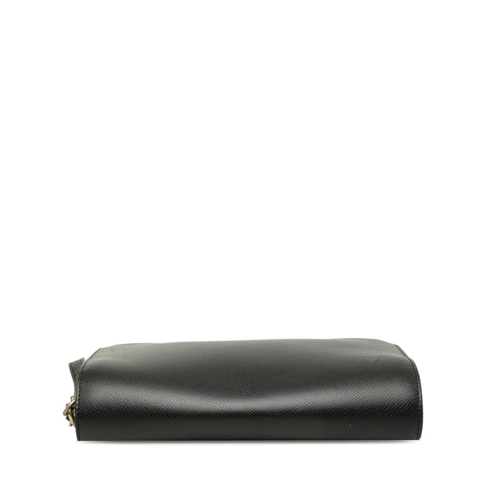 Louis Vuitton Pochette Taiga Baikal Noir – vue 3 – GABY PARIS