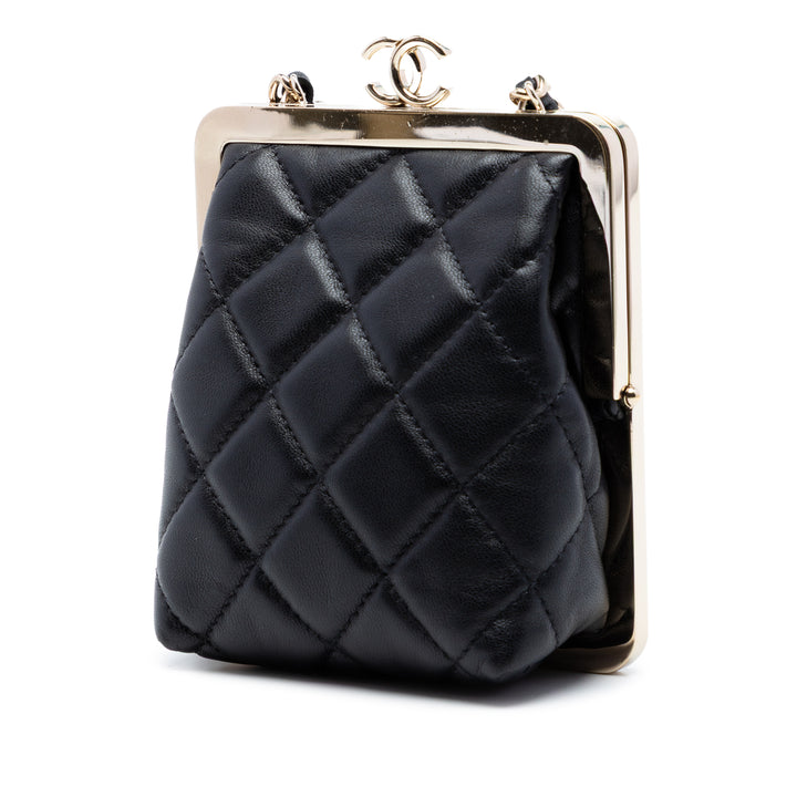 Chanel CC Matelassé Acrylic et Cuir d’agneau Evening Pochette avec chaîne