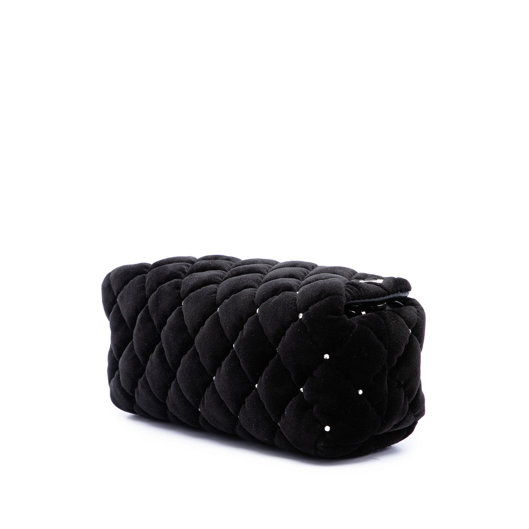 Chanel CC Matelassé Cristal Wristlet Pochette Noir – vue 2 – GABY PARIS