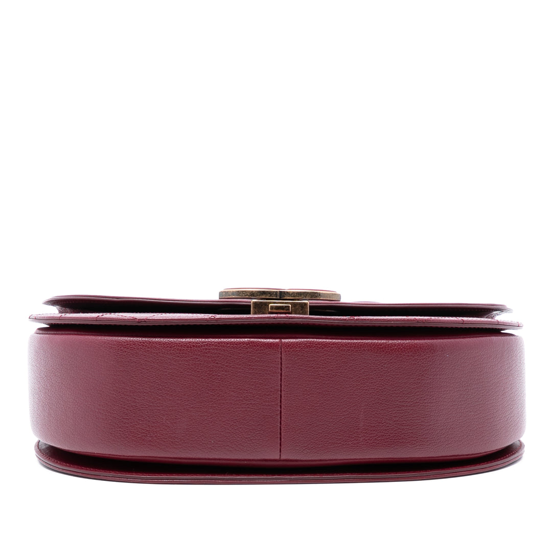 Chanel Medium Cuir de veau Coco Curve à rabat