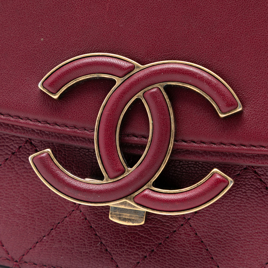 Chanel Medium Cuir de veau Coco Curve à rabat