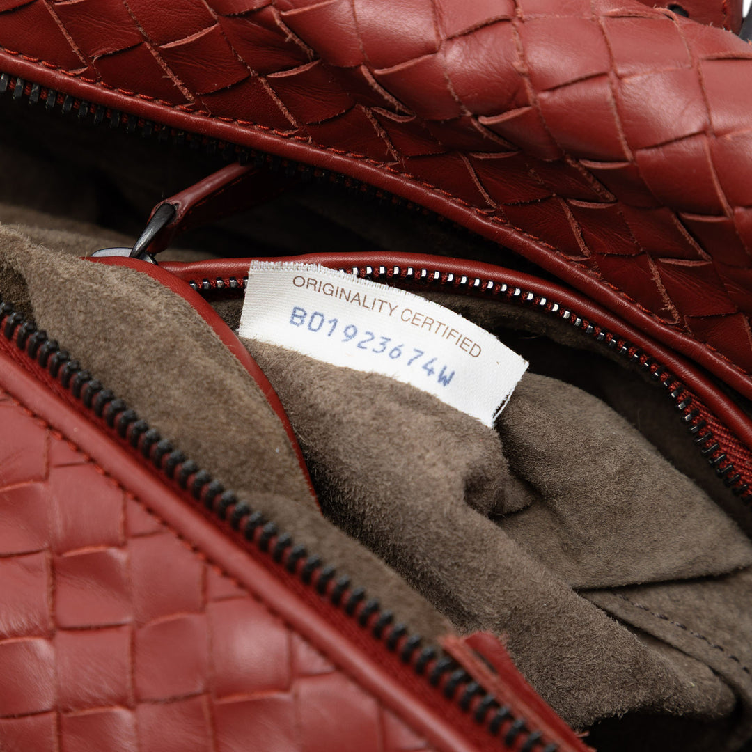 Bottega Veneta Intrecciato Boston Sac nappa Rouge – vue 6 – GABY PARIS