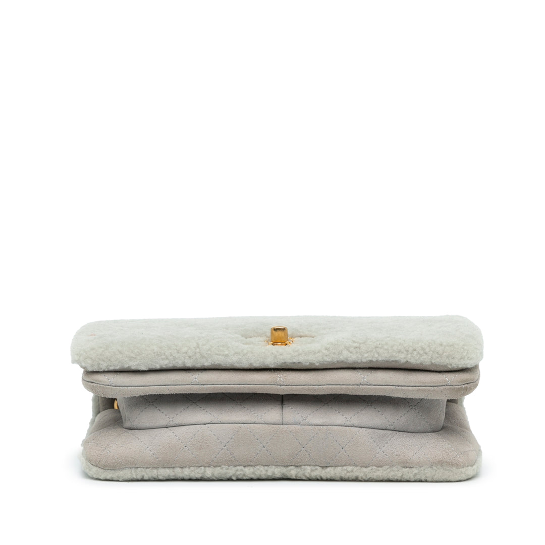 Chanel Matelassé Shearling Chaîne à rabat Matière naturelle