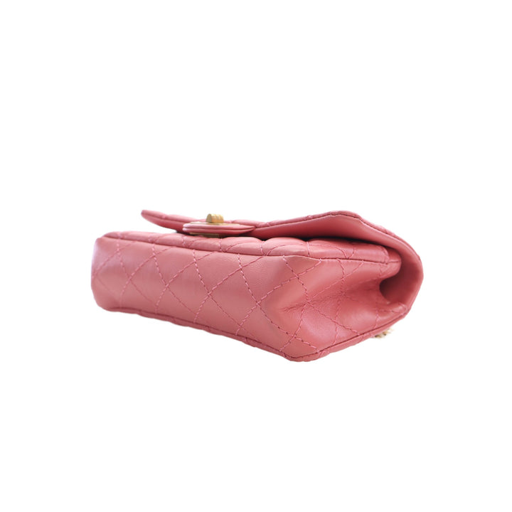 Chanel Ceinture Matelassé vieilli Reissue 2.55 à rabat Cuir de veau Rose – vue 14 – GABY PARIS