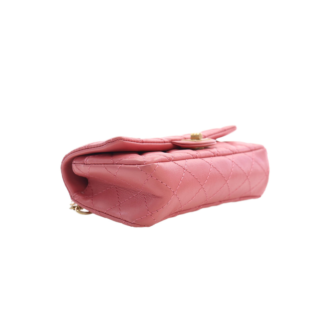 Chanel Ceinture Matelassé vieilli Reissue 2.55 à rabat Cuir de veau Rose – vue 15 – GABY PARIS