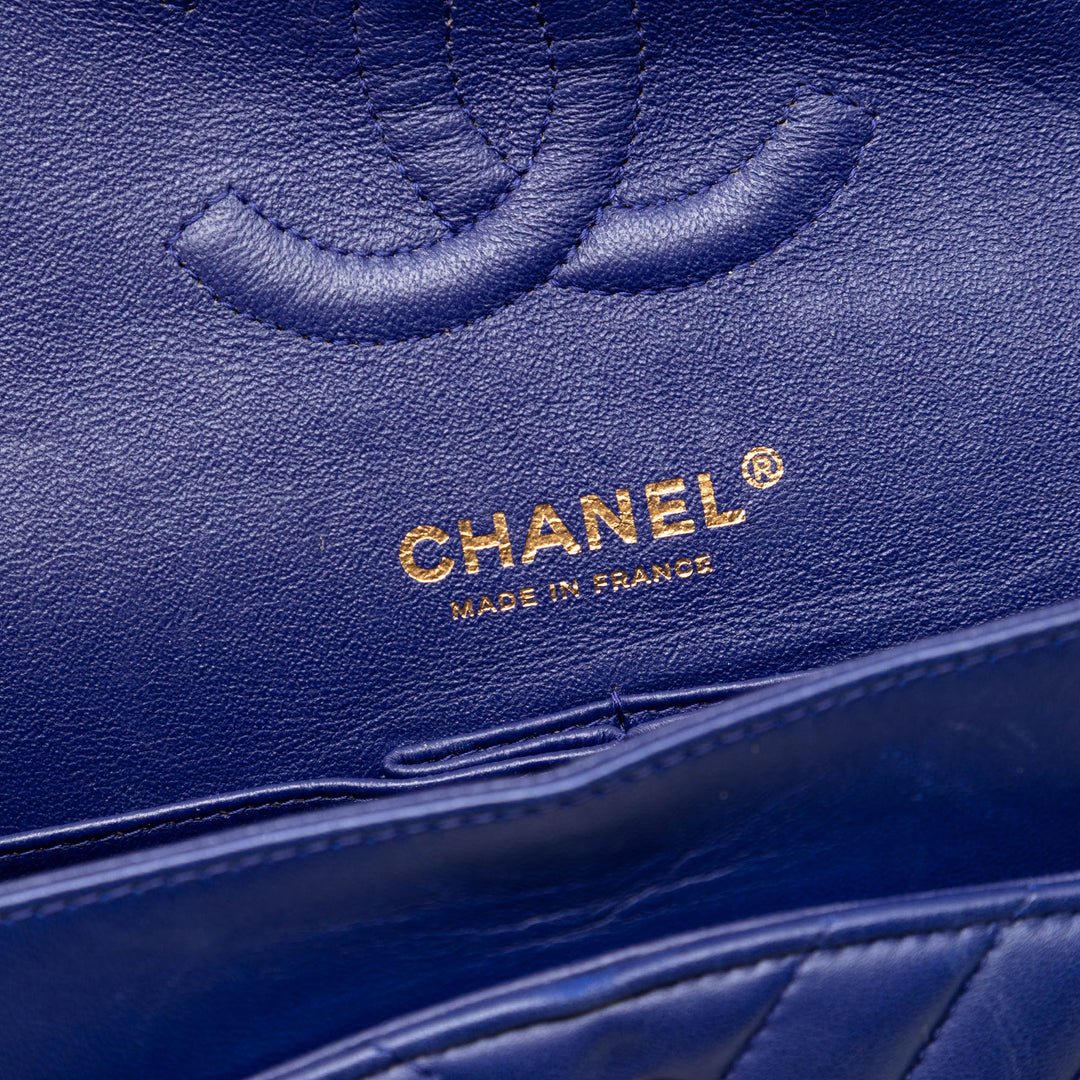 Chanel Medium Classic Chevron Cuir d’agneau Double rabat