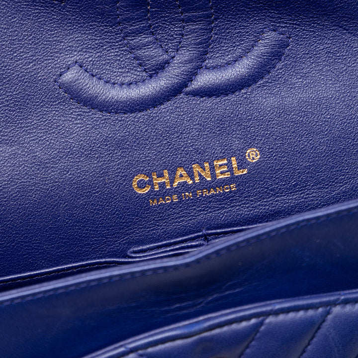 Chanel Medium Classic Chevron Cuir d’agneau Double rabat