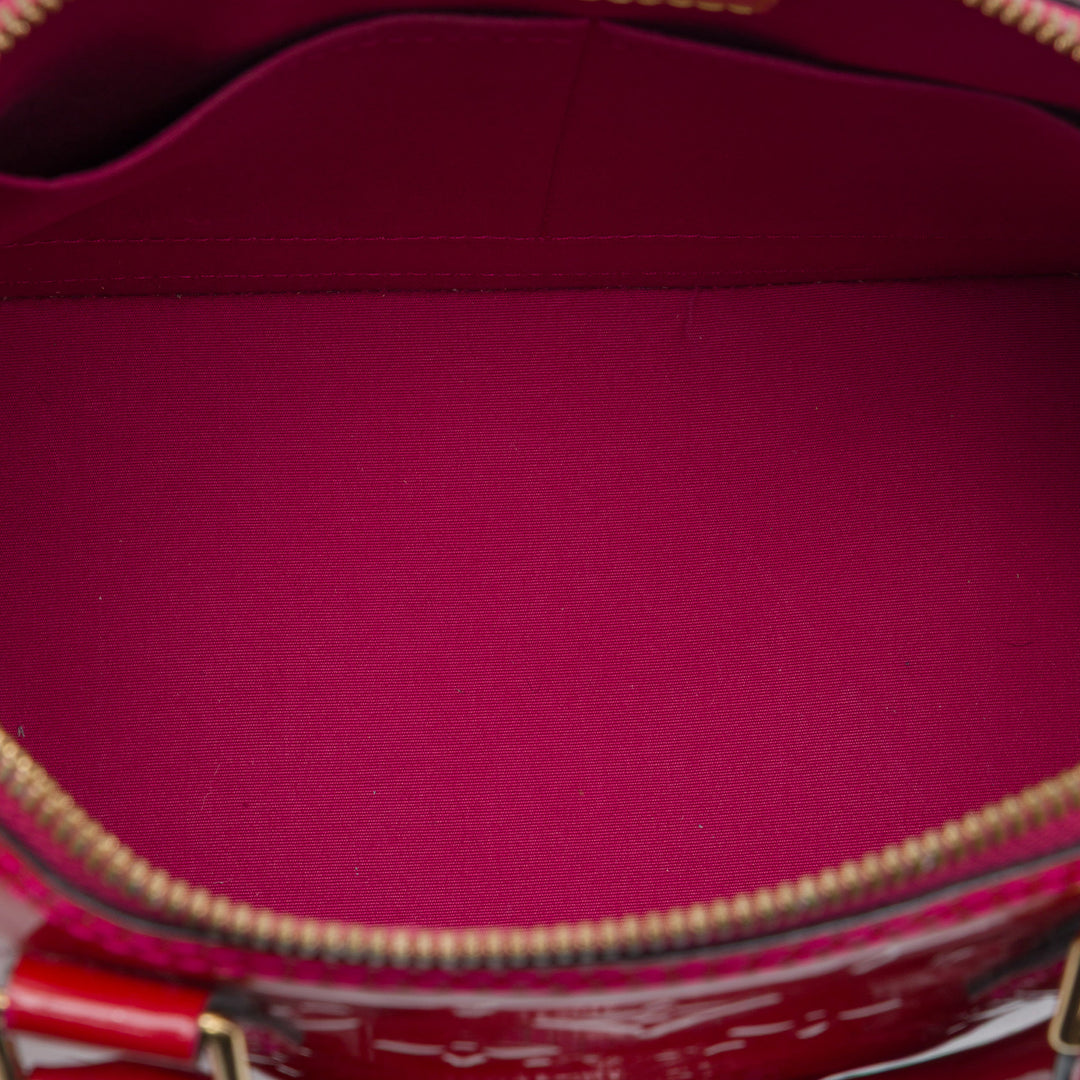 Louis Vuitton Alma PM Cuir verni Monogram Rose – vue 4 – GABY PARIS