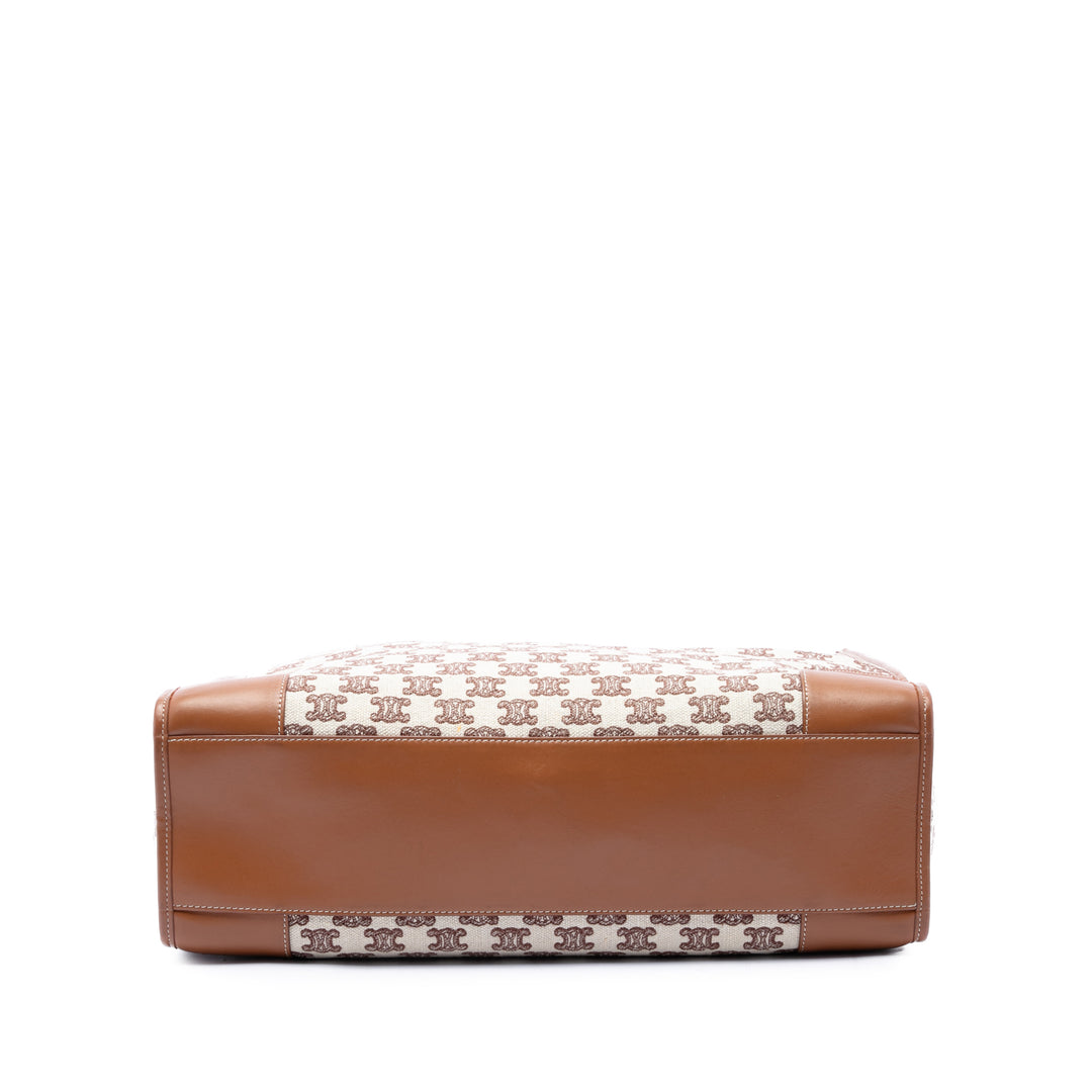 Celine Cabas Triomphe brodé Horizontal Beige – vue 3 – GABY PARIS