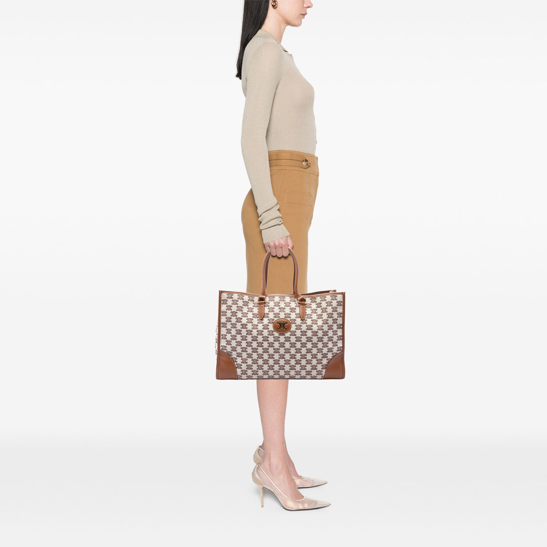 Celine Cabas Triomphe brodé Horizontal Beige – vue 6 – GABY PARIS