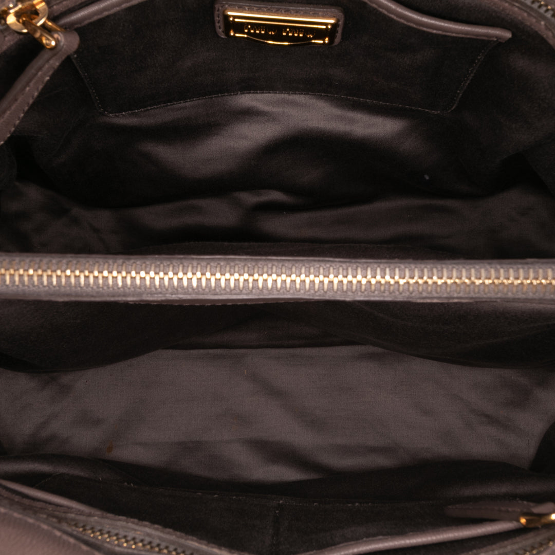 Miu Miu Matelasse Leather Turnlock Cabas Noir – GABY PARIS Authentique