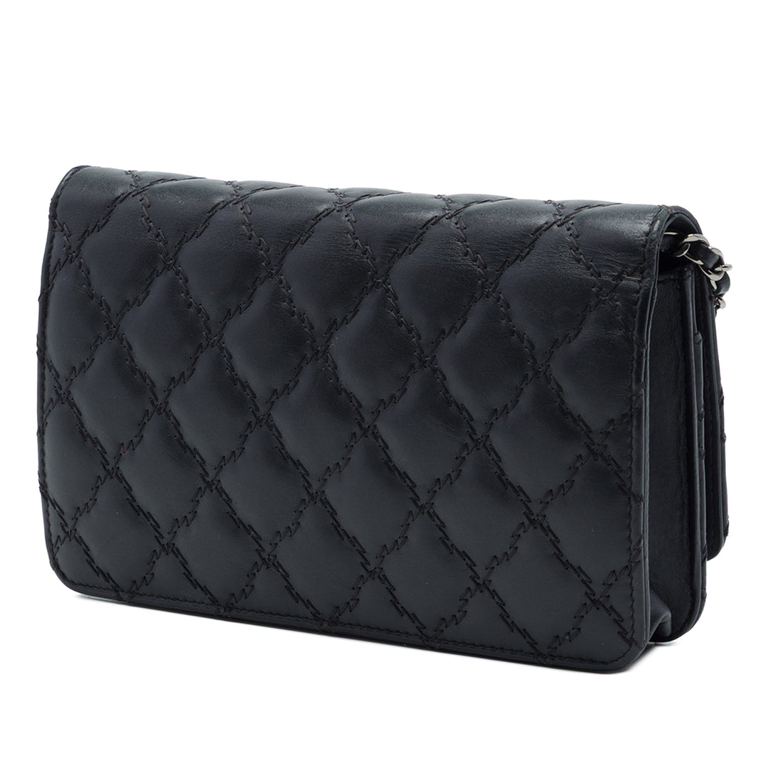 Chanel CC Matelassé Cuir de veau Double Stitch Hamptons Wallet on Chain