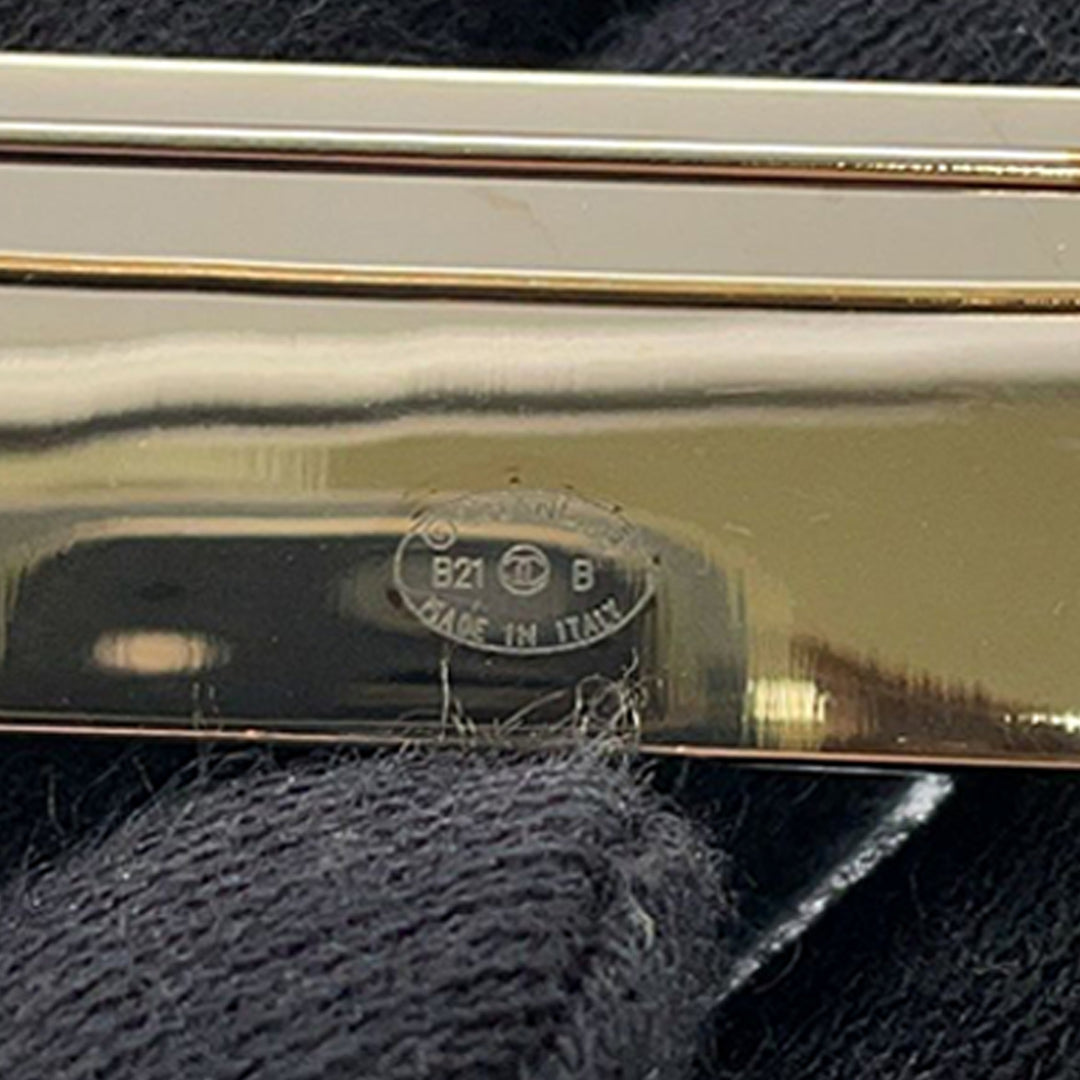 Chanel plaqué Logo Plate Broche – GABY PARIS Authentique
