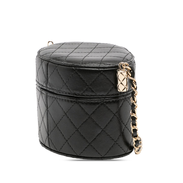 Chanel Mini Quilted Cuir d’agneau Round Vanity Case with Chain Noir – GABY PARIS Authentique