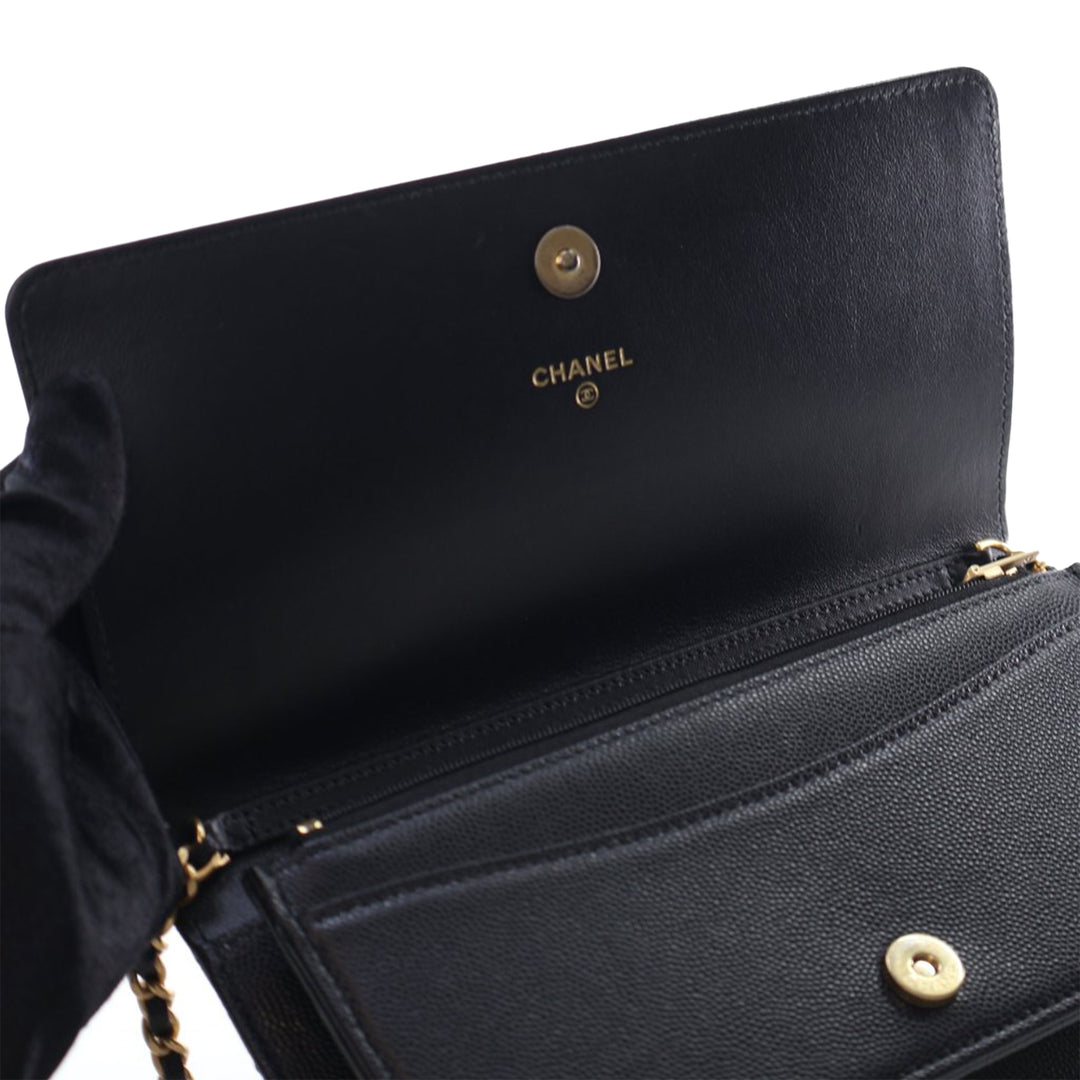 Chanel Matelassé Caviar Glitter CC Roller Skate Pochette avec chaîne