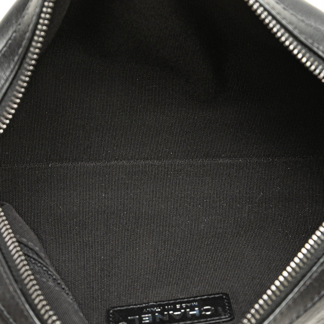 Chanel Cuir de veau Signature Chain Signe Bowling Bag Noir – GABY PARIS Authentique