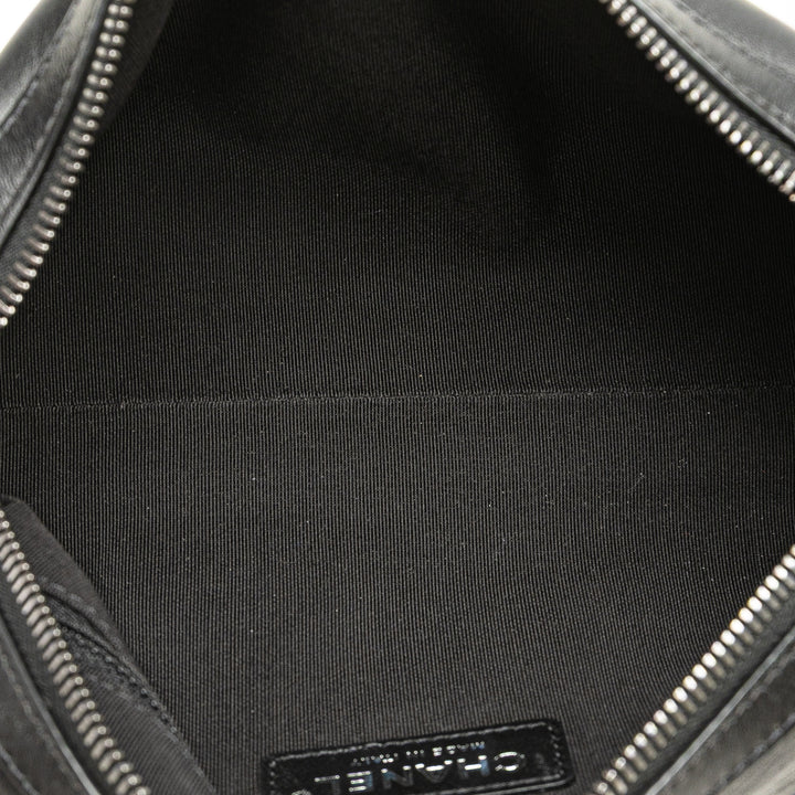 Chanel Cuir de veau Signature Chain Signe Bowling Bag Noir – GABY PARIS Authentique