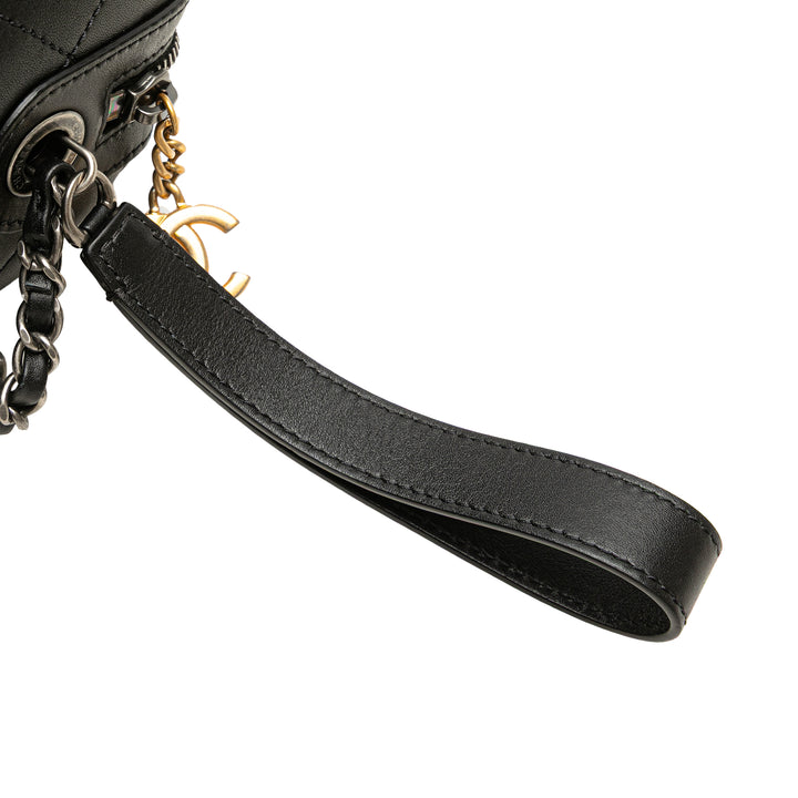 Chanel Cuir de veau Signature Chain Signe Bowling Bag Noir – GABY PARIS Authentique