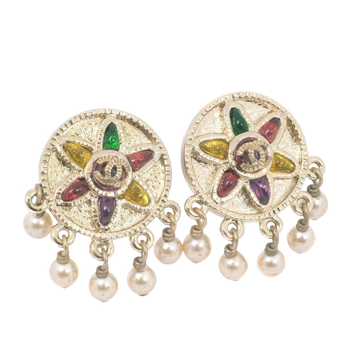 Chanel CC plaqué Gripoix et Perles fantaisie Flower Clip On Boucles d’oreilles