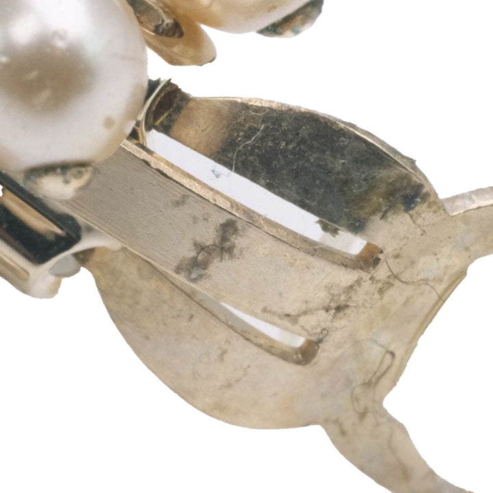 Chanel CC plaqué Gripoix et Perles fantaisie Flower Clip On Boucles d’oreilles