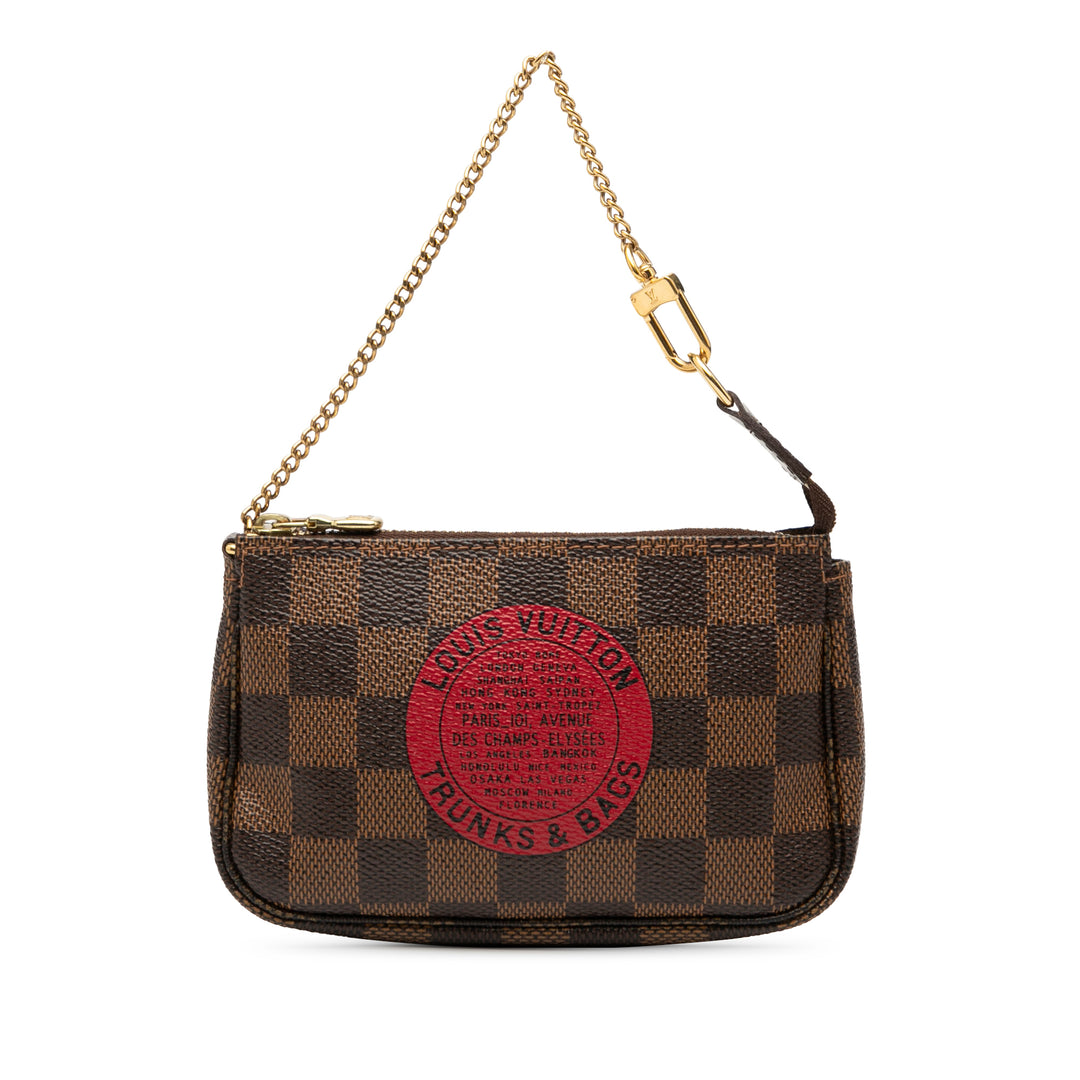 Louis Vuitton Trunks et Bags Pochette Accessoires Mini Damier Ébène Marron – vue principale – GABY PARIS