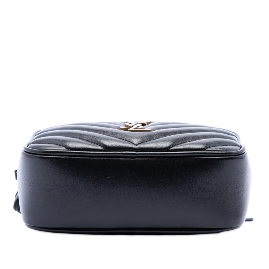Saint Laurent Mini Matelasse Cuir de veau Monogram Lou Pompon Sac caméra