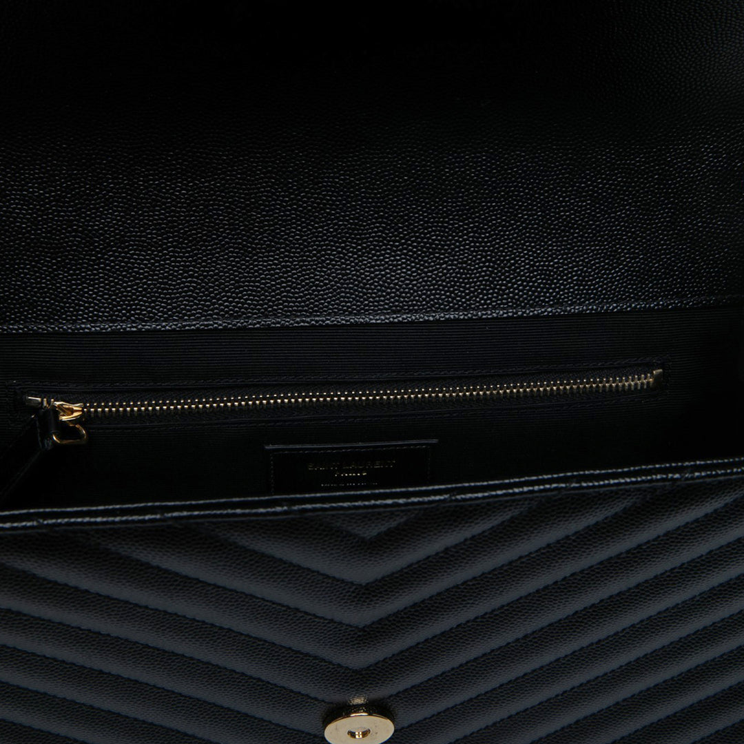 Saint Laurent Chevron Grain de Poudre Sac enveloppe Grand Monogram Noir – vue 5 – GABY PARIS