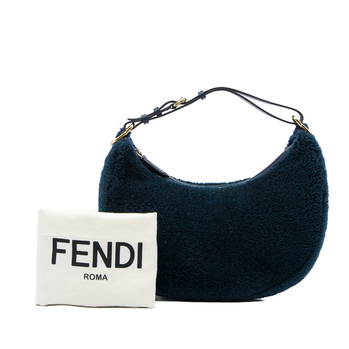 Fendi Sac porté épaule Shearling Fendigraphy Hobo Matière naturelle Petit Bleu – vue 6 – GABY PARIS