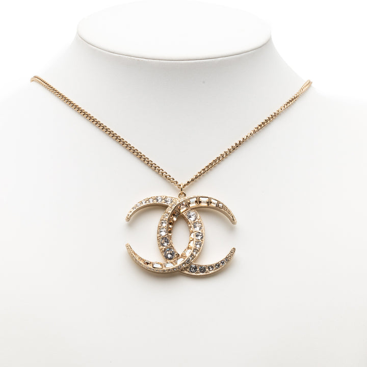 Chanel CC plaqué Strass Moon Pendant Collier Métal