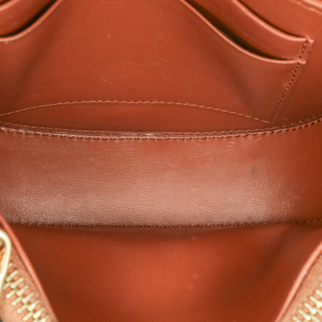 Small Leather Besace 16 Wallet On Chain Brown - Gaby Paris