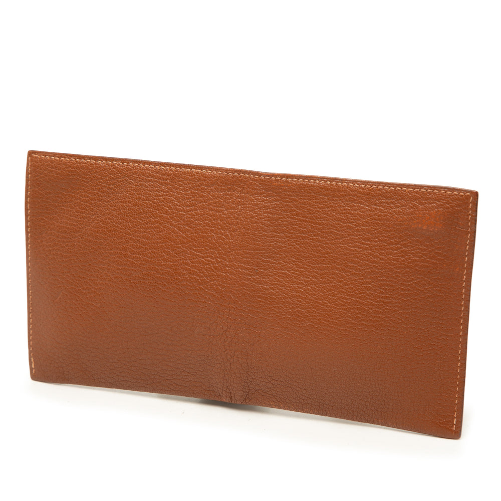 Hermès Chevre Mysore Slim Pochette Marron – vue 2 – GABY PARIS