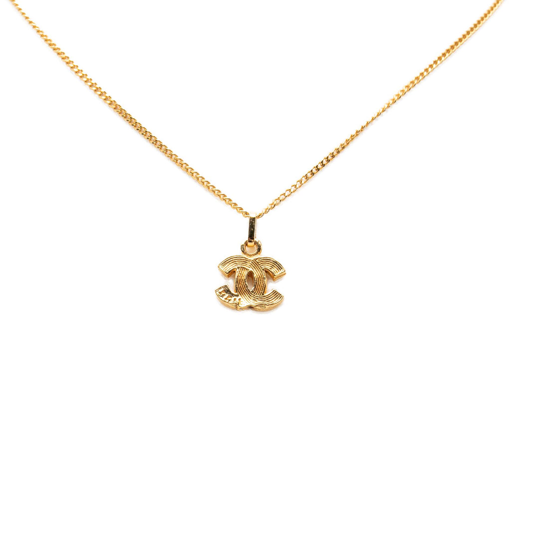 Chanel plaqué CC Rhinestone Pendant Collier