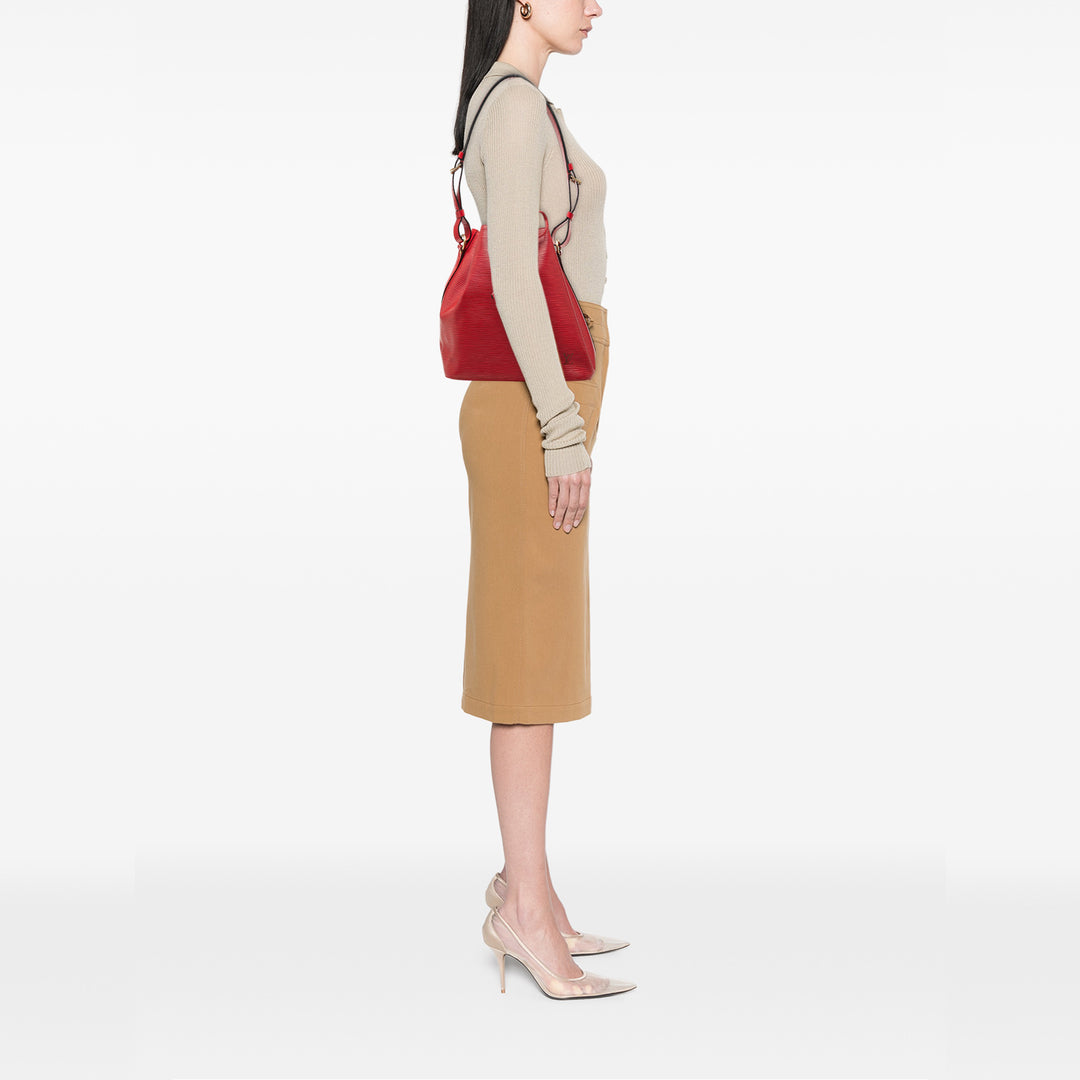 Louis Vuitton Sac seau Noe Épi Rouge – vue 6 – GABY PARIS