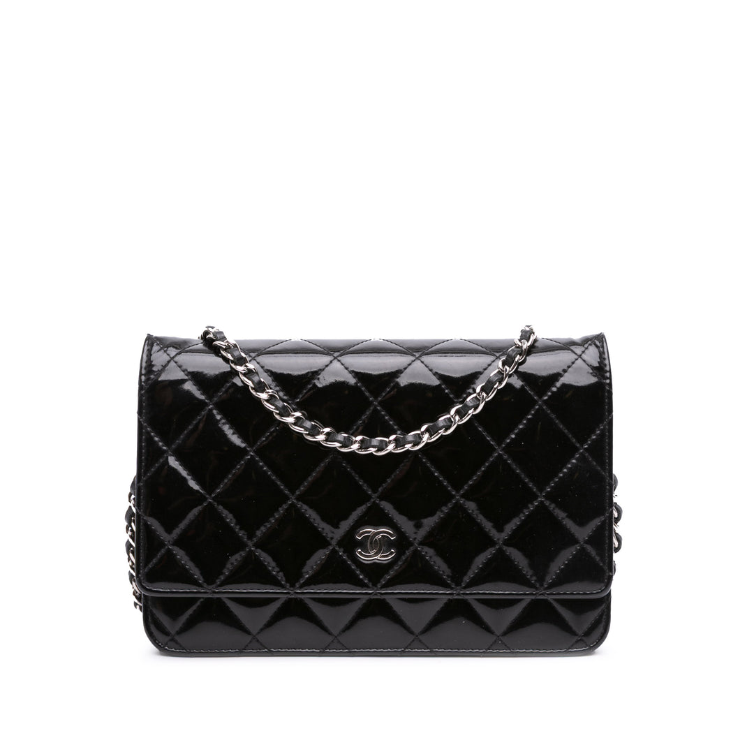 CC Quilted Patent Wallet On Chain Black - Gaby Paris