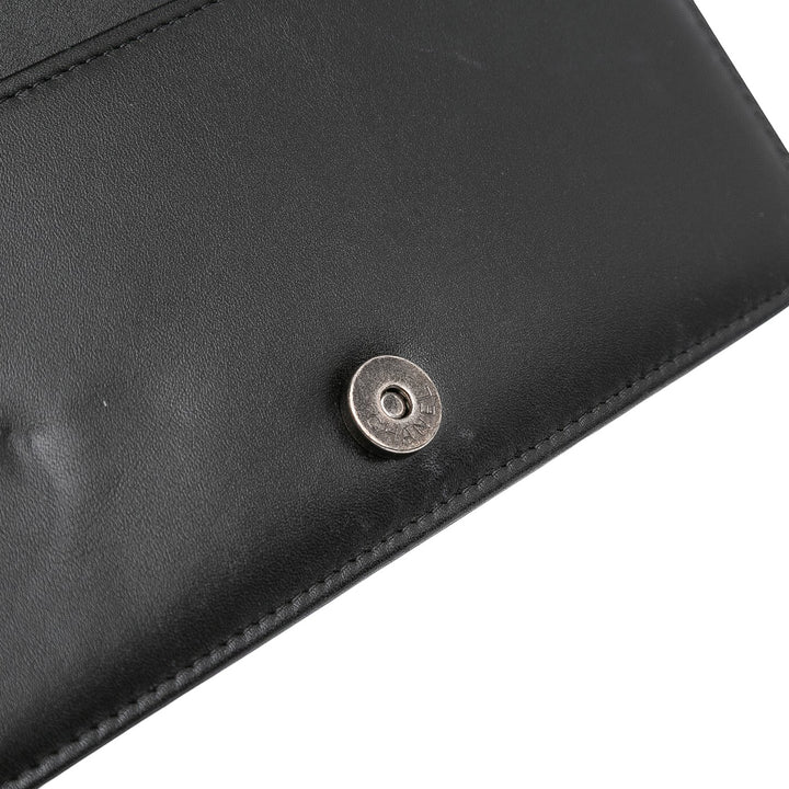 Chanel Cuir de veau Chain 20s Signe Wallet on Chain Noir