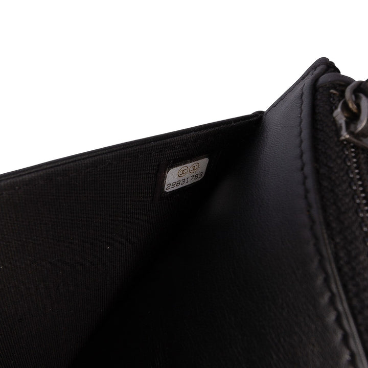 Chanel Cuir de veau Chain 20s Signe Wallet on Chain Noir