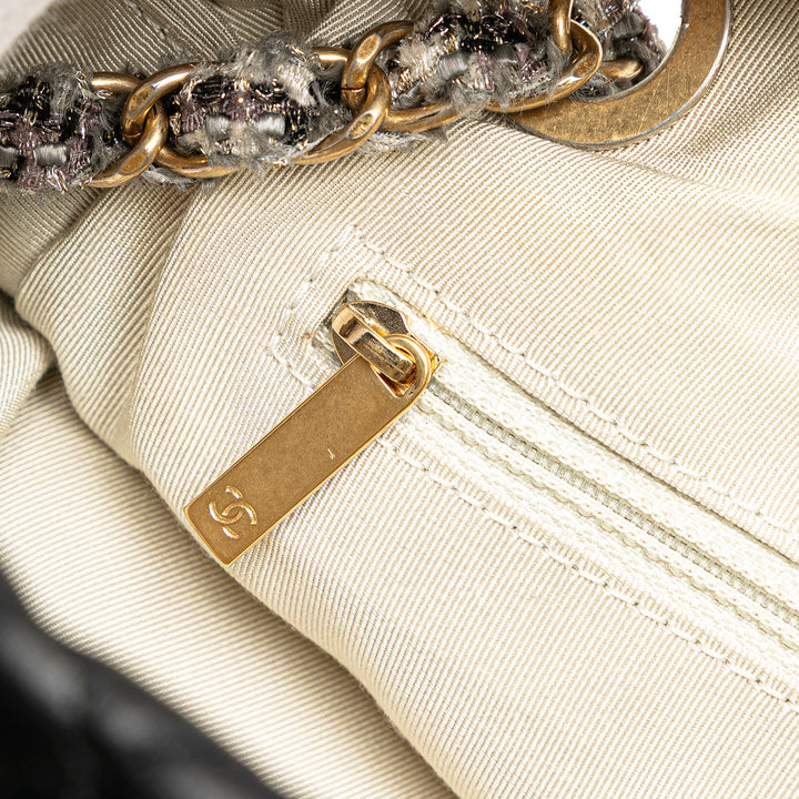 Chanel CC Matelassé Cuir d’agneau Tweedy Bowler Sac