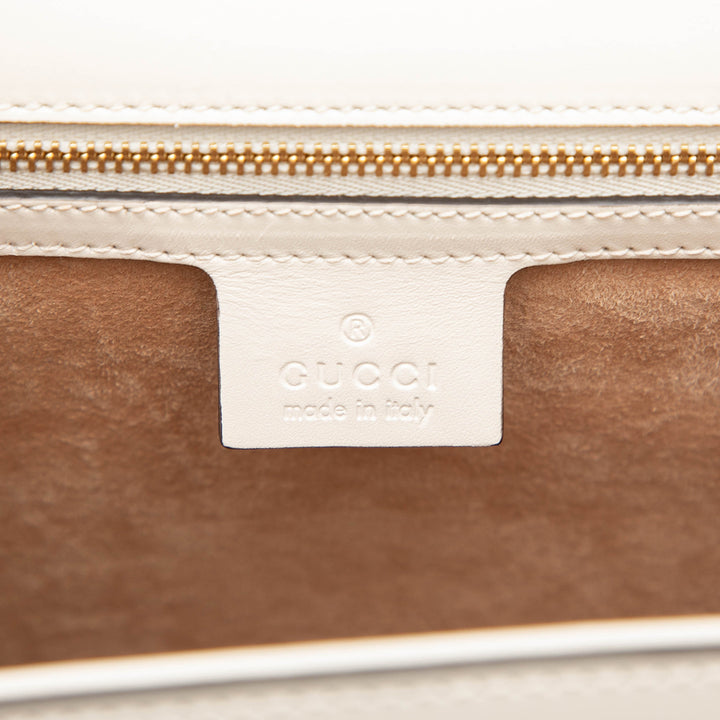 Gucci Sac à main Web Sylvie à Moyen Cuir de veau Blanc – vue 5 – GABY PARIS