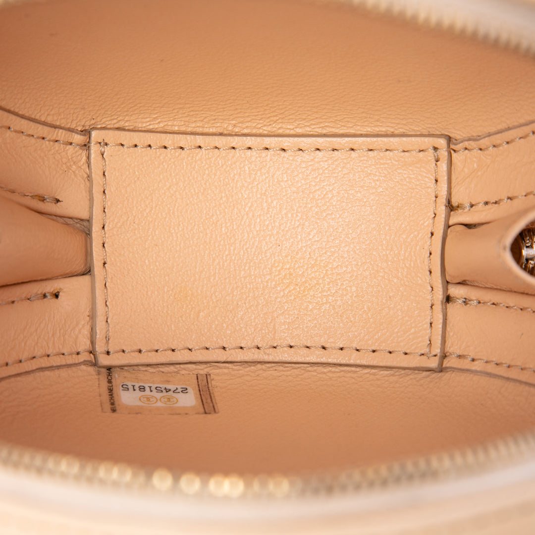 Chanel Surpiqué Cuir de veau Logo Strass et Perle Chain Rond Sac porté croisé