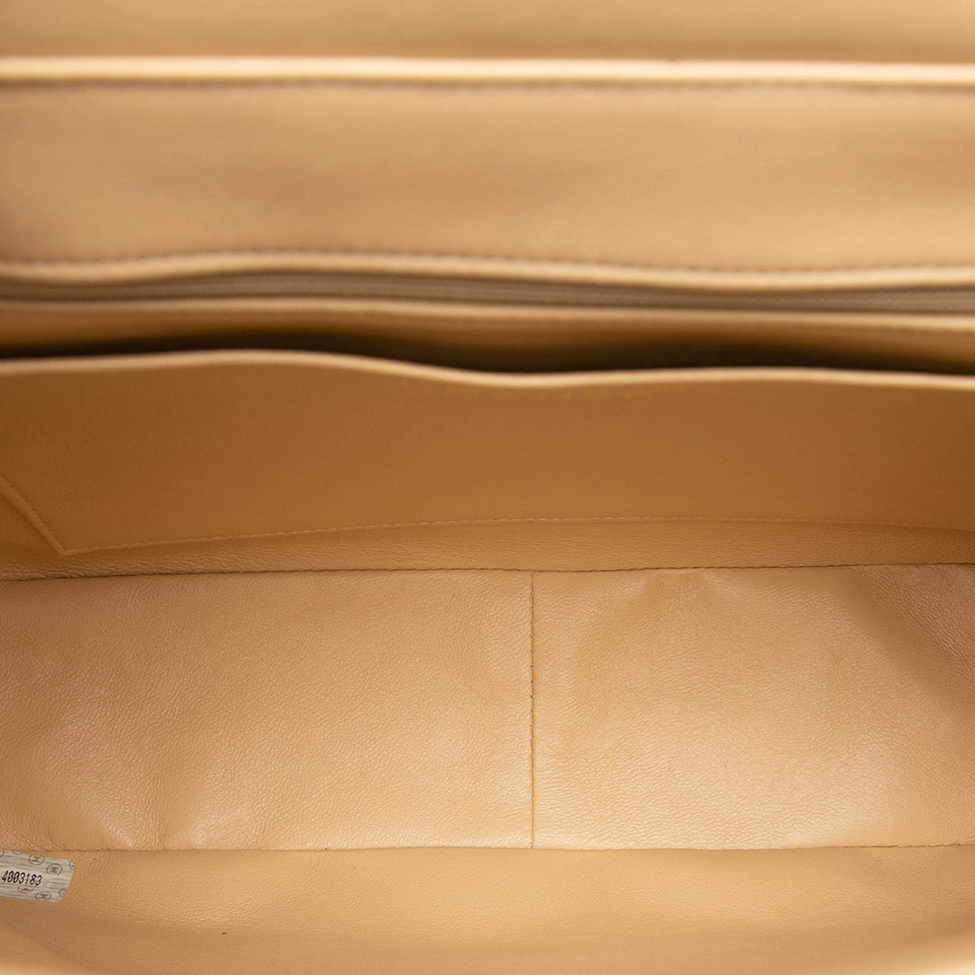 Chanel Matelassé Cuir d’agneau à rabat sac à anse supérieure